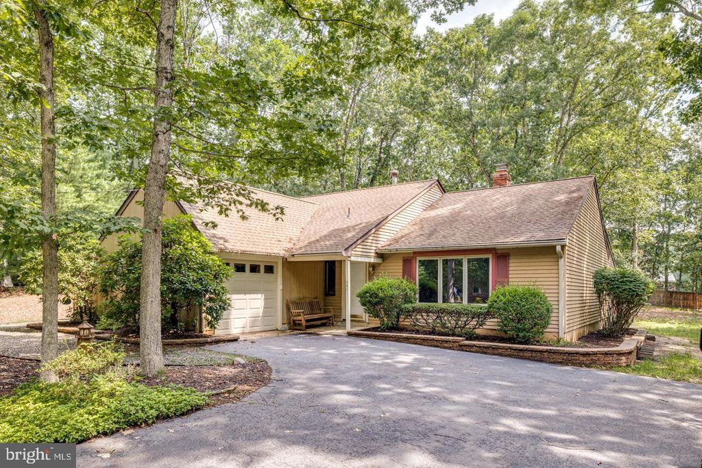 781 MCKENDIMEN RD, Shamong, NJ 08088