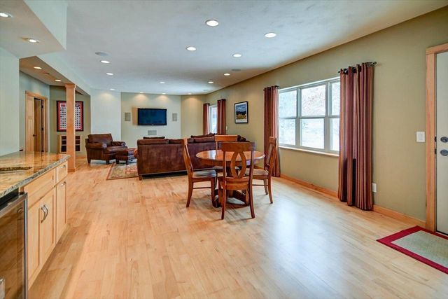 2809 Interlaken Pass, Madison, WI 53719