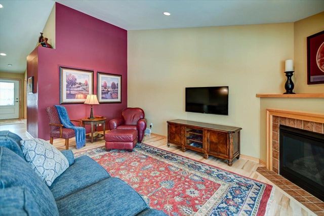 2809 Interlaken Pass, Madison, WI 53719