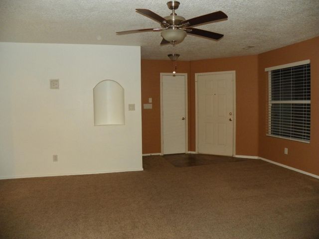 6428 Mountain Hawk Way NE, Rio Rancho, NM 87144