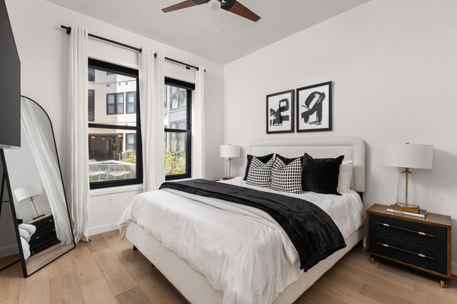 800 Embassy DR 113, Austin, TX 78702