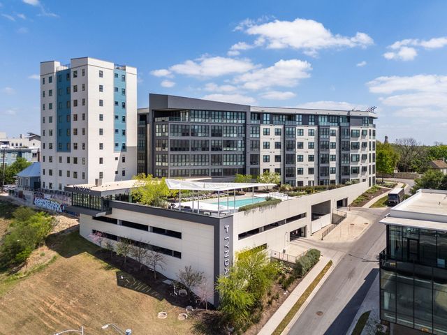 800 Embassy DR 113, Austin, TX 78702