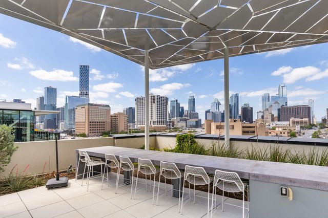 800 Embassy DR 113, Austin, TX 78702