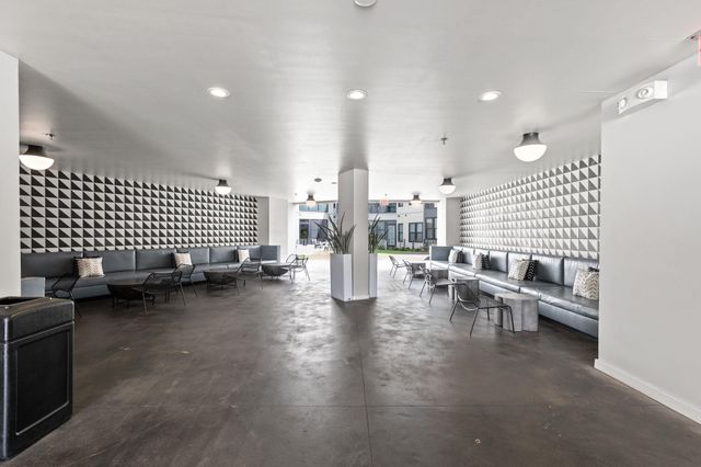 800 Embassy DR 113, Austin, TX 78702