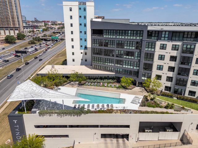 800 Embassy DR 113, Austin, TX 78702