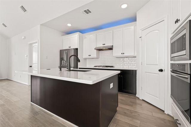 19303 Hackberry Hollow Trail, Cypress, TX 77433