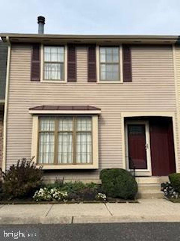 7 CROFTON CMNS, Cherry Hill, NJ 08034