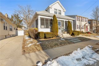 55 Melrose Drive, Cranston, RI 02910