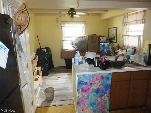 4397 W 60th Street, Cleveland, OH 44144