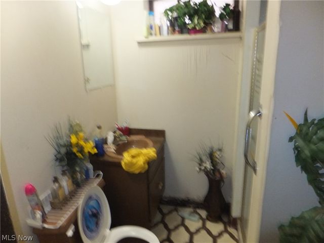 4397 W 60th Street, Cleveland, OH 44144