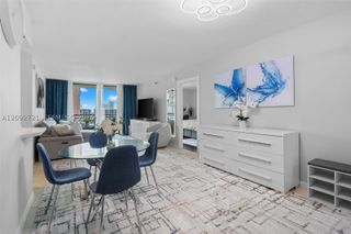 3300 NE 191st St 1816, Aventura, FL 33180