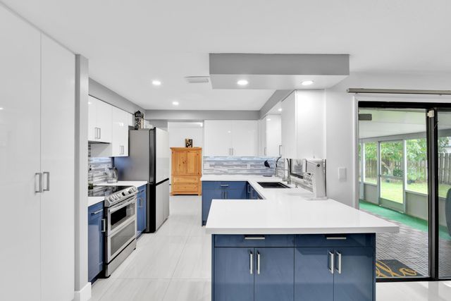 8411 Theresa Road, Boynton Beach, FL 33472