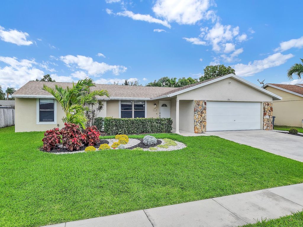 8411 Theresa Road, Boynton Beach, FL 33472