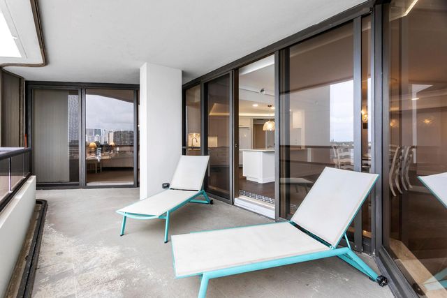 100 Lakeshore Drive 454, North Palm Beach, FL 33408