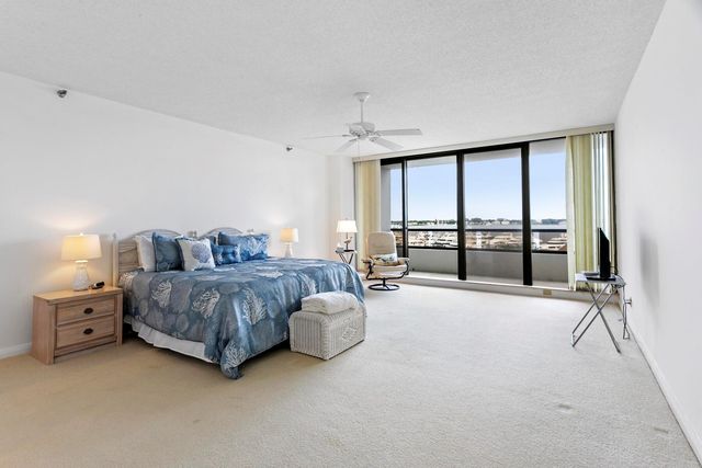 100 Lakeshore Drive 454, North Palm Beach, FL 33408