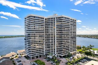 100 Lakeshore Drive 454, North Palm Beach, FL 33408