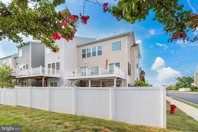 43609 WHITE CAP TER, Chantilly, VA 20152
