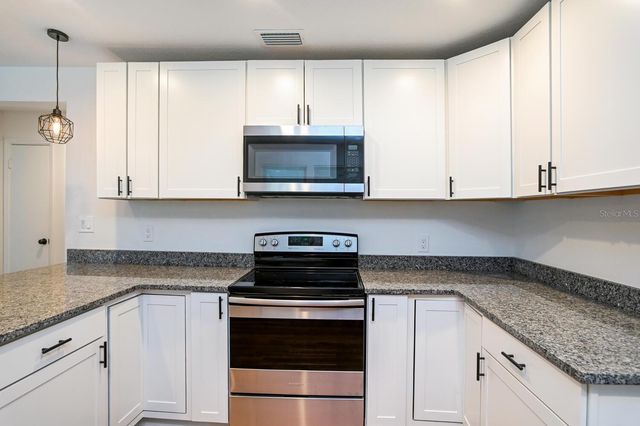 808 E ORCHID AVENUE, Tampa, FL 33612