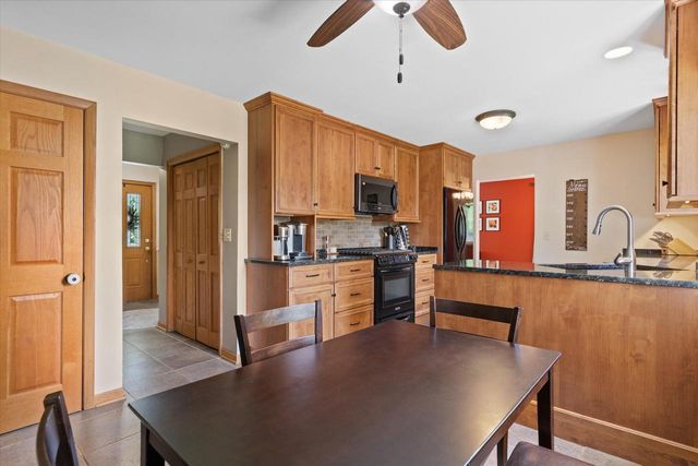 12455 W Ohio DRIVE, New Berlin, WI 53151