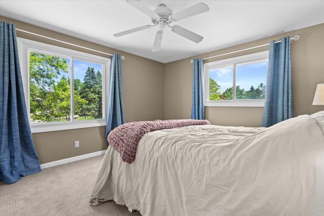 12455 W Ohio DRIVE, New Berlin, WI 53151