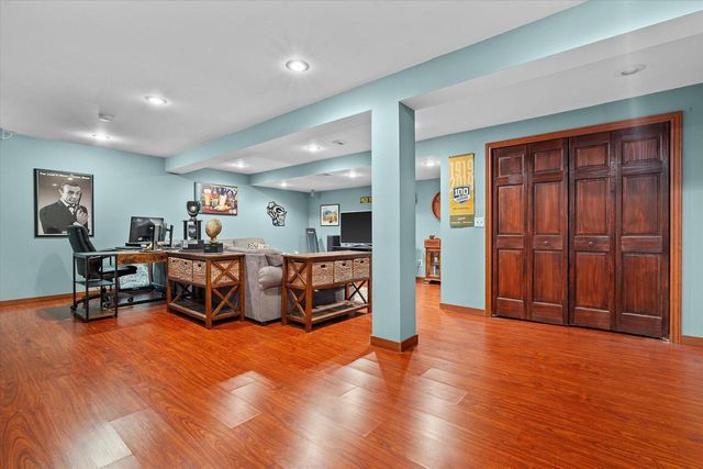 12455 W Ohio DRIVE, New Berlin, WI 53151