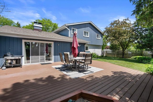 12455 W Ohio DRIVE, New Berlin, WI 53151