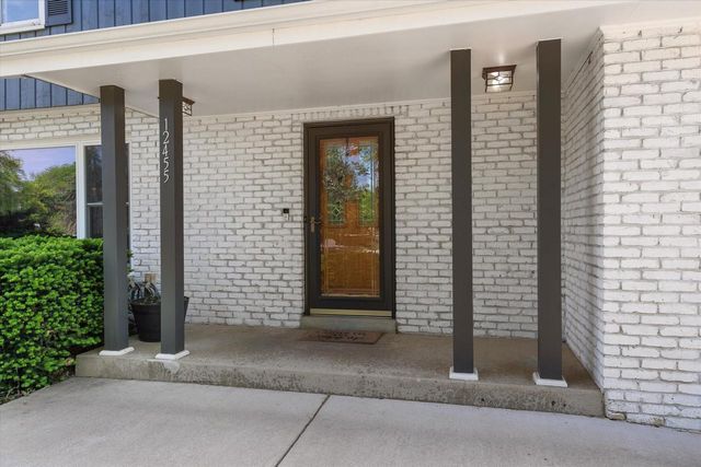 12455 W Ohio DRIVE, New Berlin, WI 53151