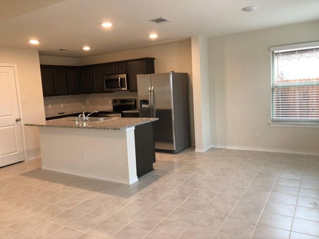 604 Rustic Meadows Trail, Princeton, TX 75407