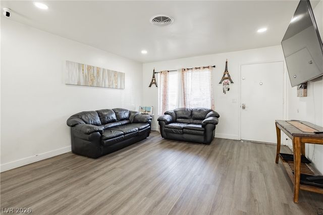 4809 Sunny Brook Avenue, Las Vegas, NV 89110