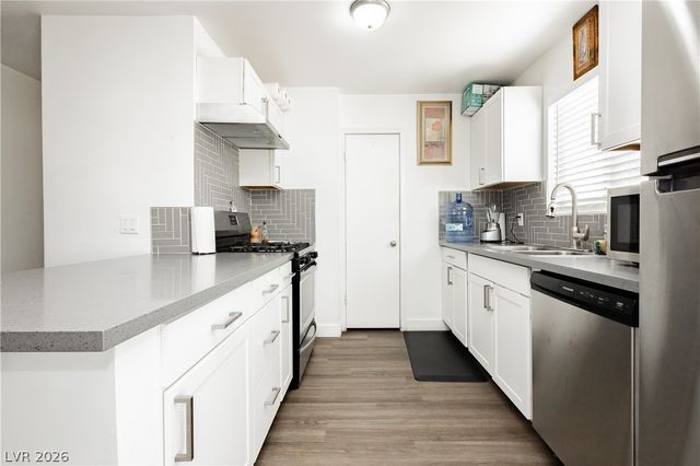 4809 Sunny Brook Avenue, Las Vegas, NV 89110