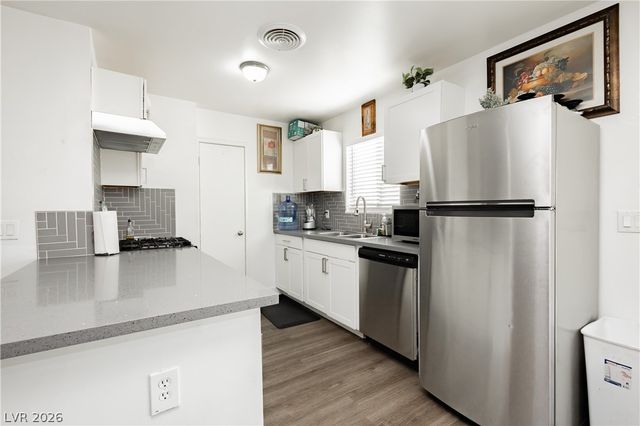 4809 Sunny Brook Avenue, Las Vegas, NV 89110