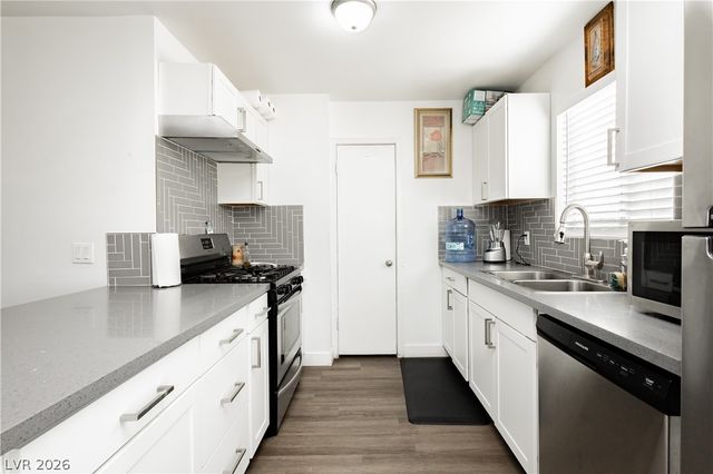 4809 Sunny Brook Avenue, Las Vegas, NV 89110