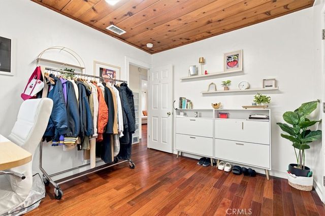 811 Fischer Street, Glendale, CA 91205