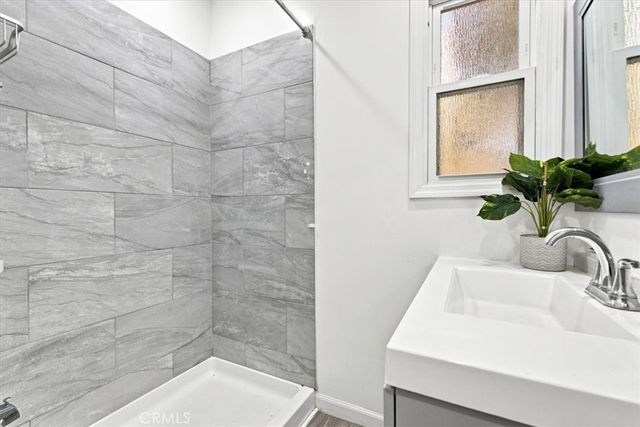 811 Fischer Street, Glendale, CA 91205