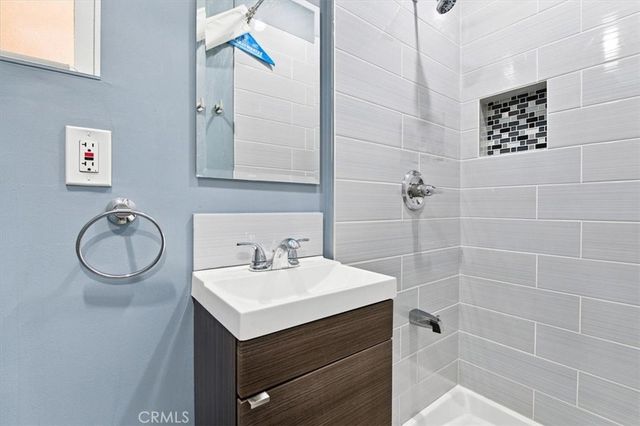 811 Fischer Street, Glendale, CA 91205