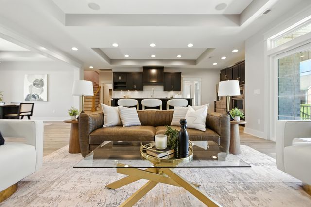 74 Holt Ln, Tullahoma, TN 37388