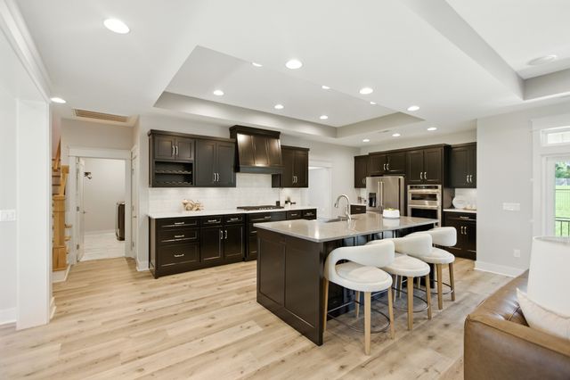 74 Holt Ln, Tullahoma, TN 37388