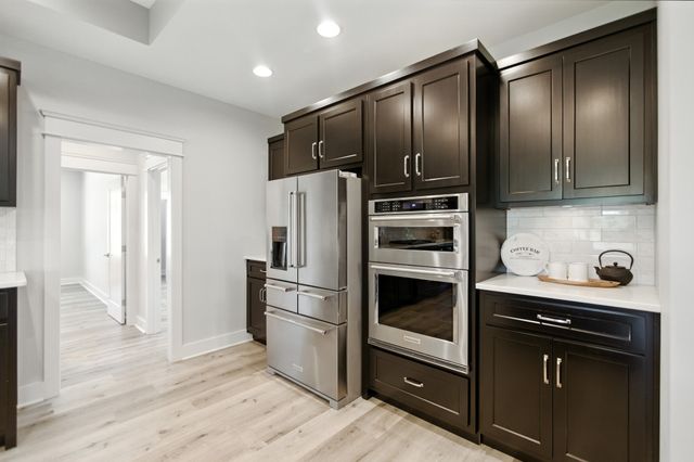 74 Holt Ln, Tullahoma, TN 37388