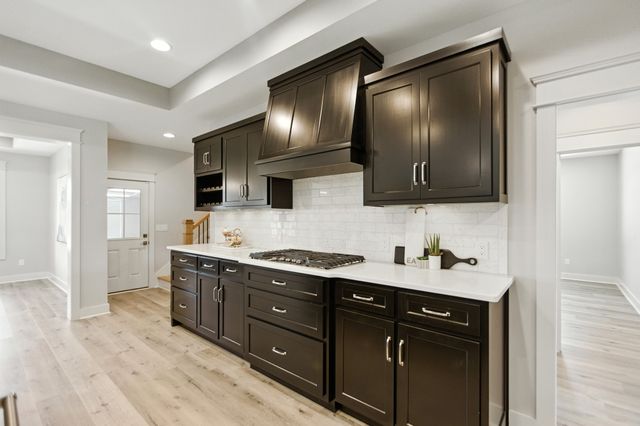 74 Holt Ln, Tullahoma, TN 37388