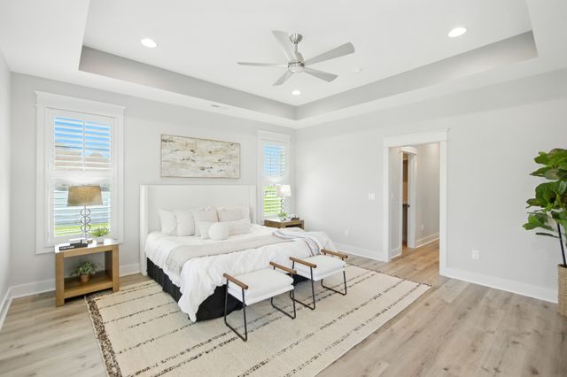 74 Holt Ln, Tullahoma, TN 37388