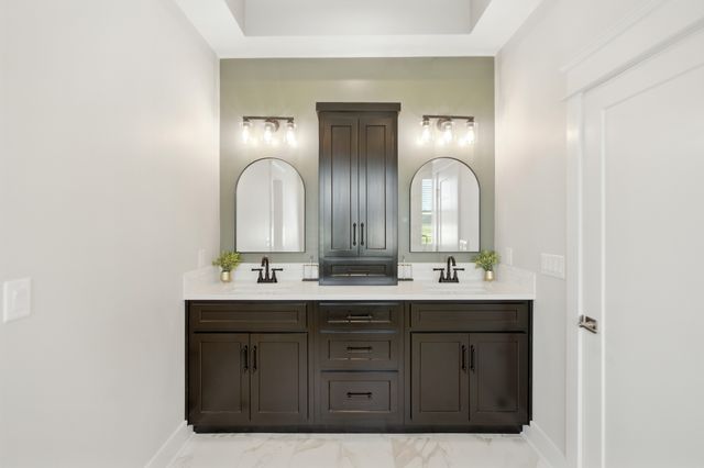 74 Holt Ln, Tullahoma, TN 37388