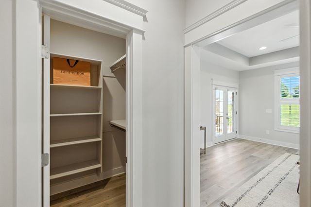 74 Holt Ln, Tullahoma, TN 37388