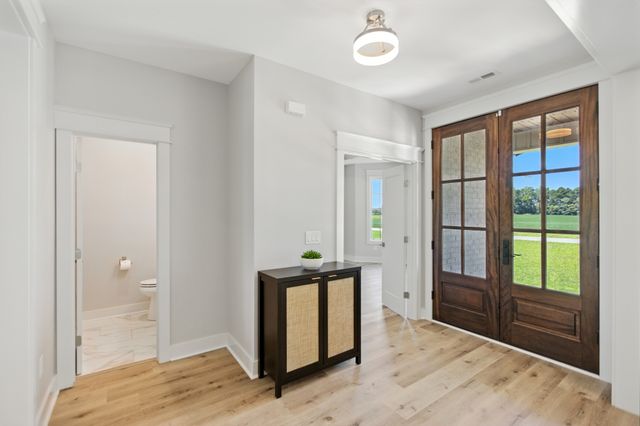 74 Holt Ln, Tullahoma, TN 37388