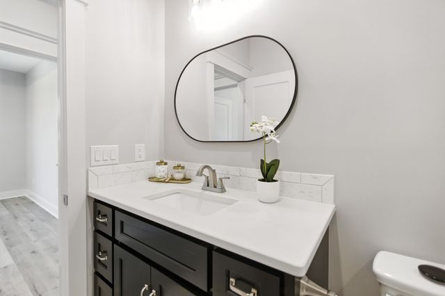 74 Holt Ln, Tullahoma, TN 37388