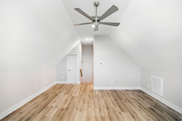 74 Holt Ln, Tullahoma, TN 37388