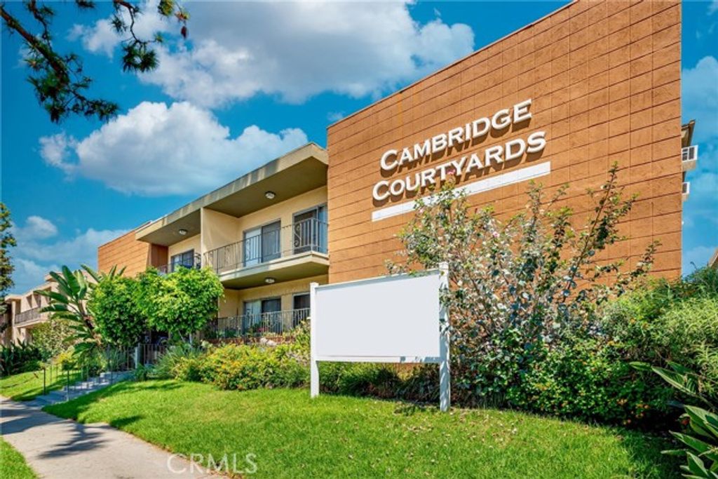 17931 Devonshire Street 1, Northridge (los Angeles), CA 91325