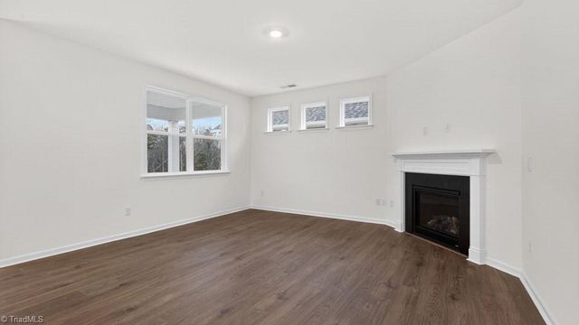 206 Mary Montrose Boulevard, Jamestown, NC 27282
