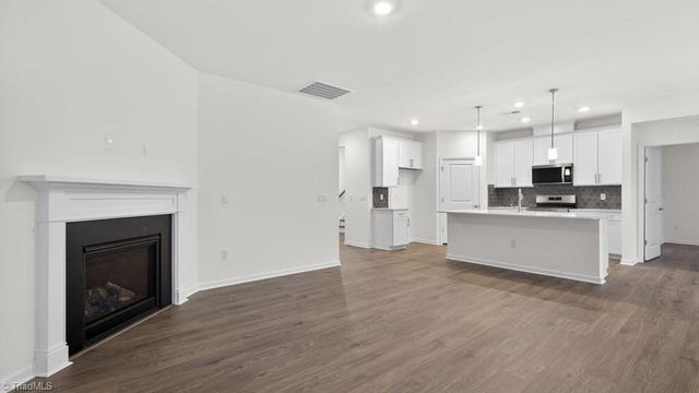 206 Mary Montrose Boulevard, Jamestown, NC 27282