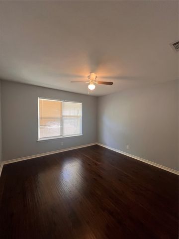 2917 Hickox Road, Rowlett, TX 75089