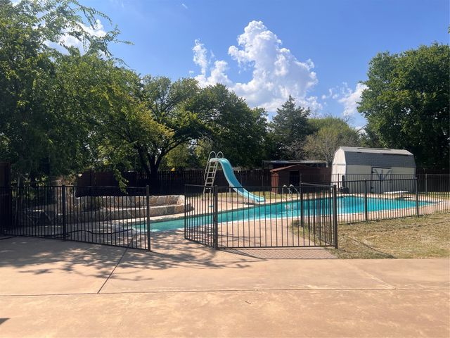 2917 Hickox Road, Rowlett, TX 75089